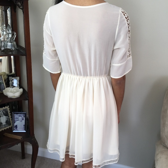 🌸Ivory Dress Boutique Sheer Cut Out GORGEOUS - Picture 4 of 6